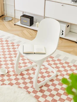 Обеденный стул Home Простой Современный стол с пластиковой спинкой Nordic Для переговоров на открытом воздухе Дизайнерское косметическое кресло Мебель для дома